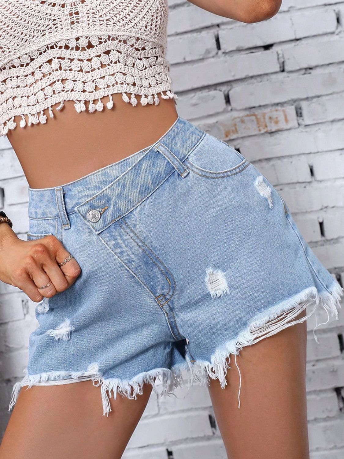 Distressed Raw Hem Denim Shorts Light