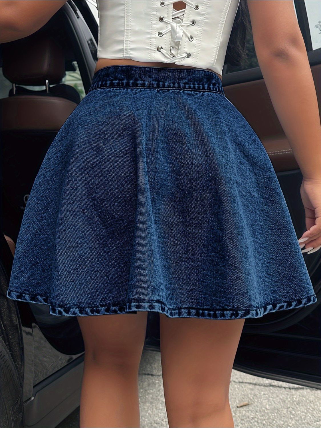 Buttoned Mini Denim Skirt Dark