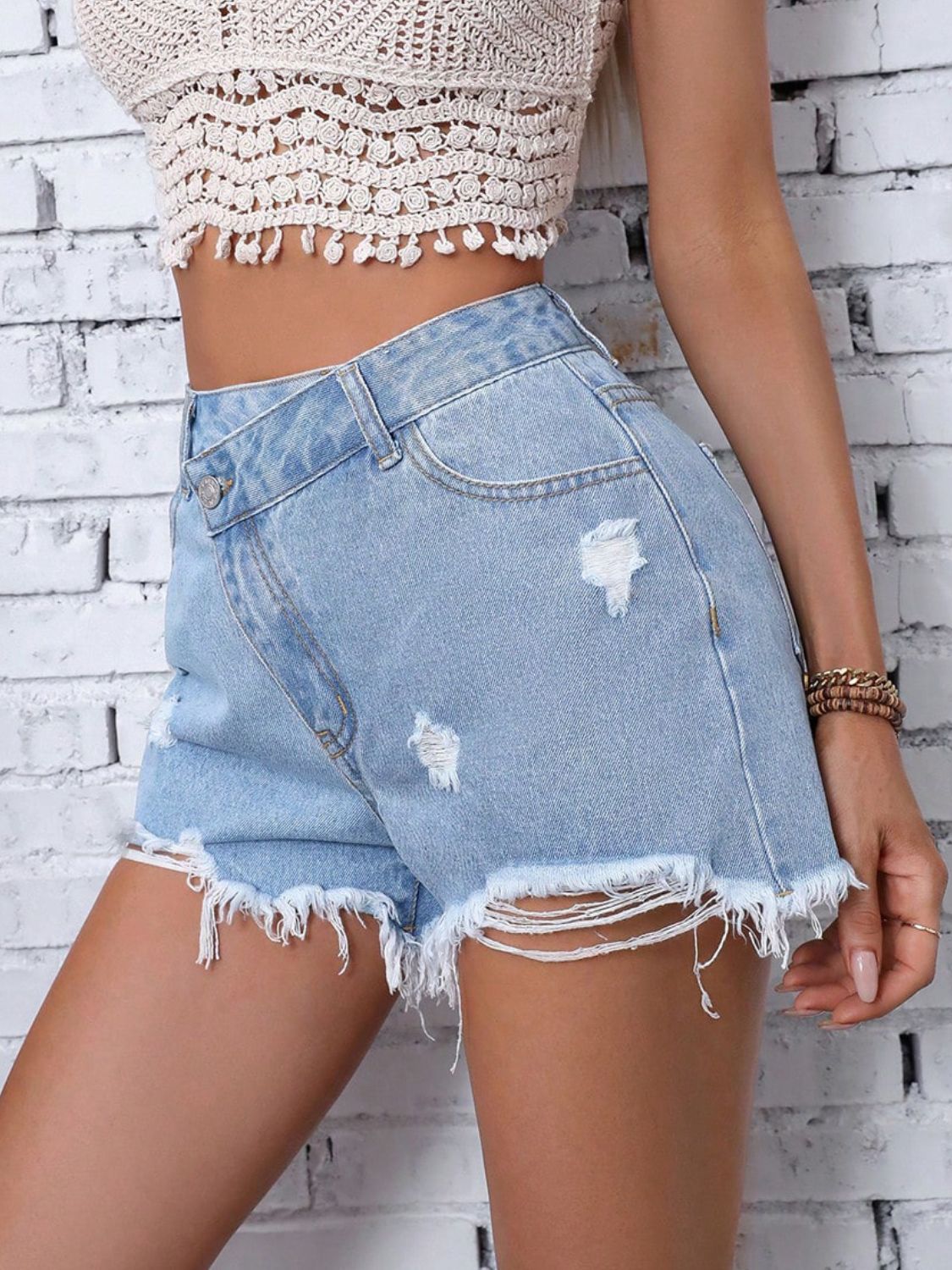 Distressed Raw Hem Denim Shorts Light